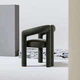 Modern Curved Velvet Dining Chair – Minimalist Upholstered Armchair with Sculptural Design