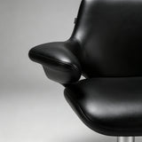 Contemporary Wing-Back Salon Chair – Hydraulic Stylist & Barber Studio Seating