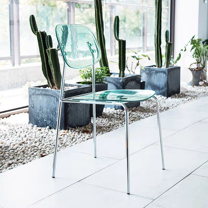Modern Acrylic Dining Chair with Chrome Legs – Transparent Minimalist Dining or Café Chair
