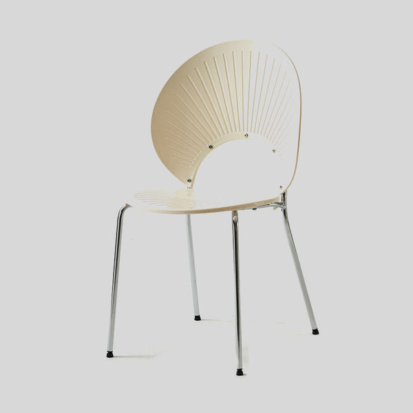 Modern Green Shell Chair - A Statement of Contemporary Design