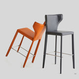 Italian Design Saddle Leather Bar Stool with Carbon Steel Frame and Optimal Ergonomic Support