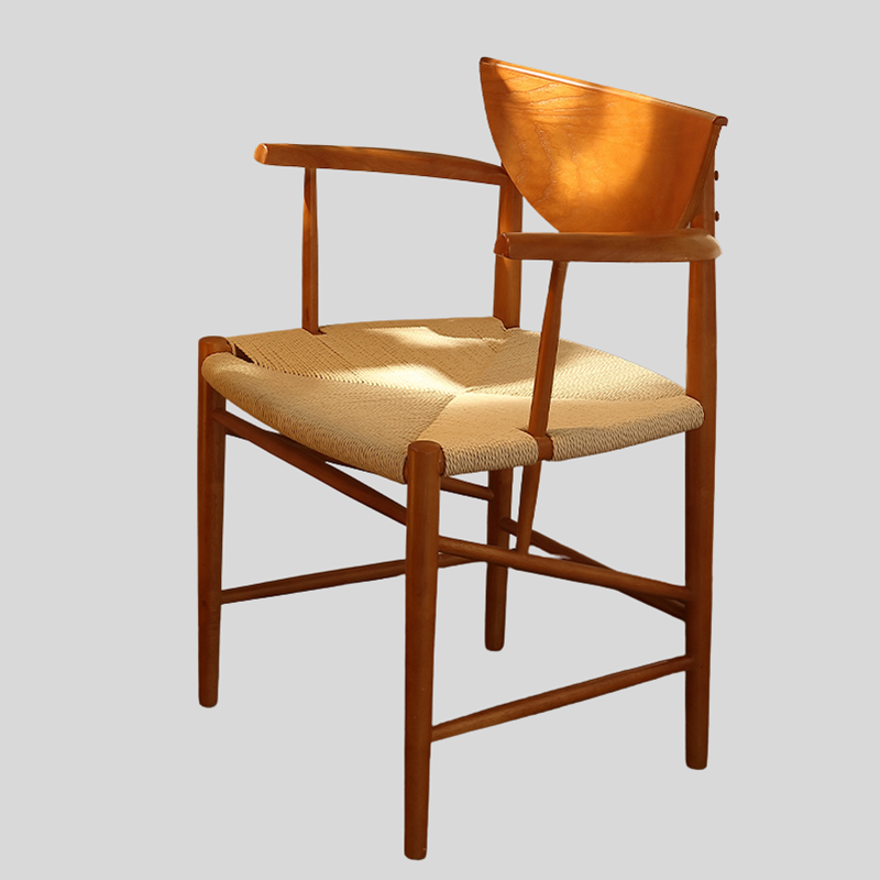 Nordic Solid Wood Dining Chair – Curved Backrest Armchair