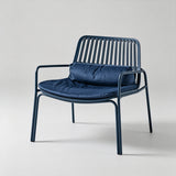 Elegant Lounge Chair - Modern Comfort for Indoor and Outdoor Spaces - StoolTopia