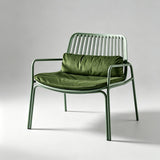 Elegant Lounge Chair - Modern Comfort for Indoor and Outdoor Spaces - StoolTopia