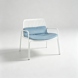 Elegant Lounge Chair - Modern Comfort for Indoor and Outdoor Spaces